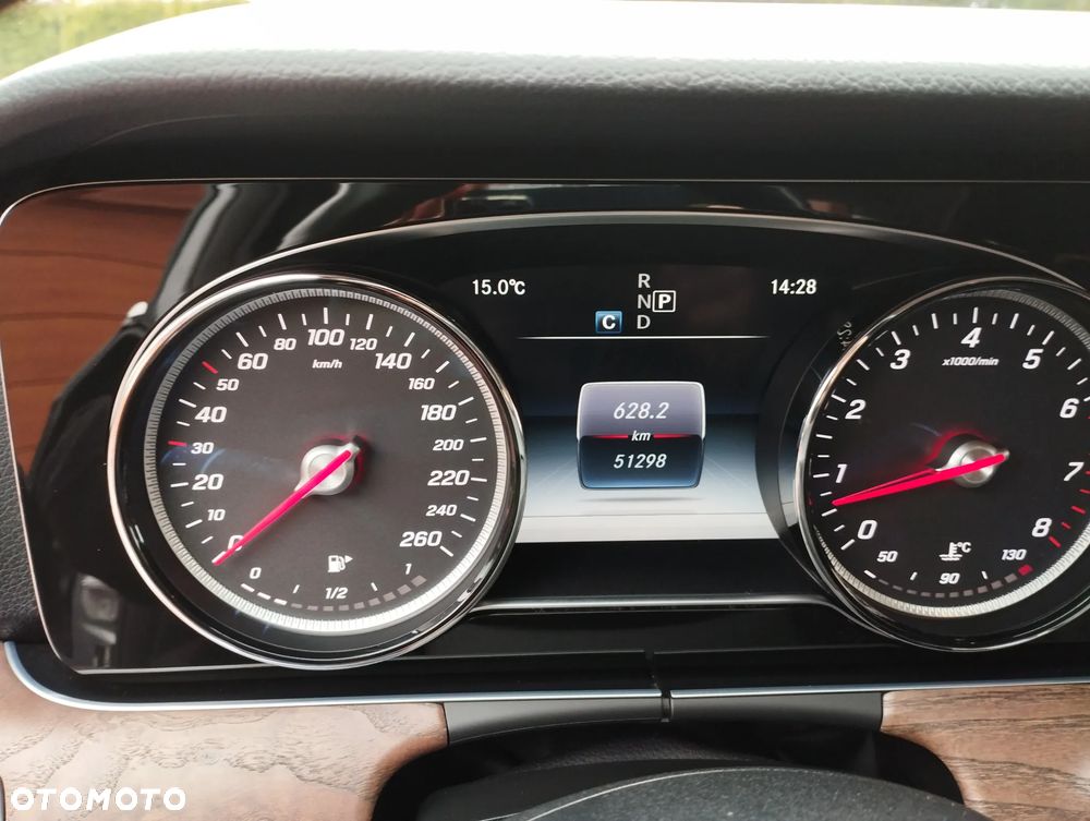 Mercedes-Benz Klasa E 200 9G-TRONIC - 7