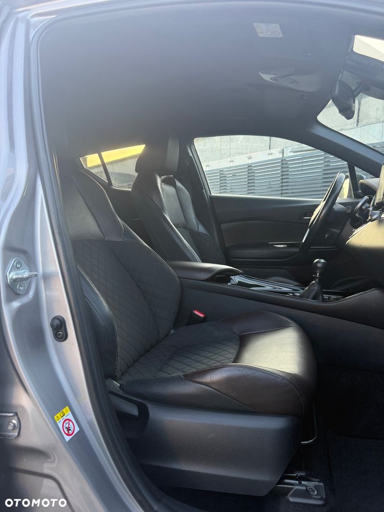 Toyota C-HR 1.2 Turbo Lounge - 24