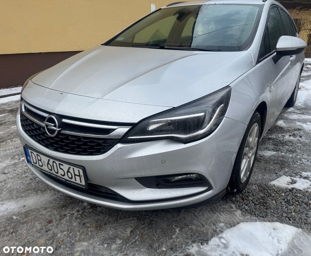 Opel Astra 1.6 CDTI Sport - 2