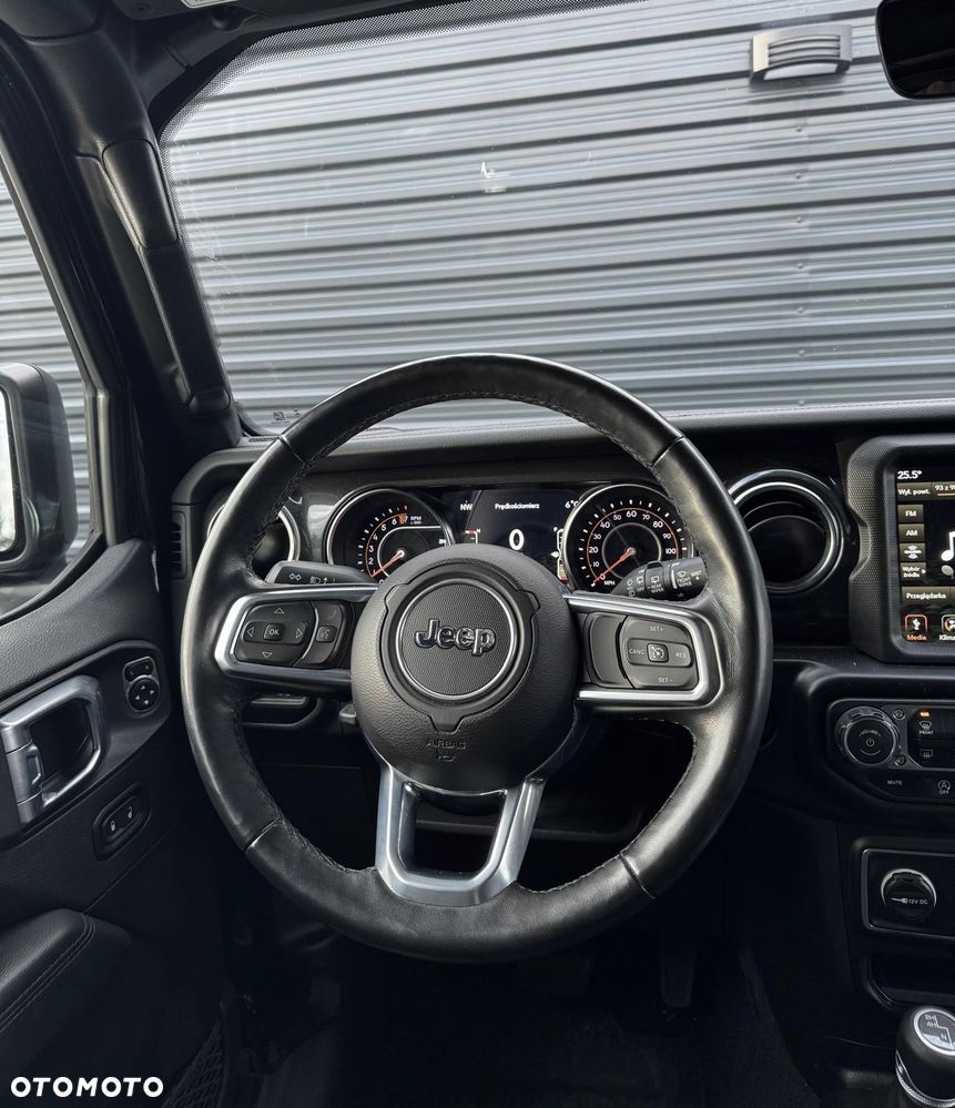 Jeep Wrangler - 20