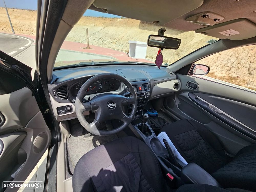 Nissan Almera 2.2 Di Sport - 6