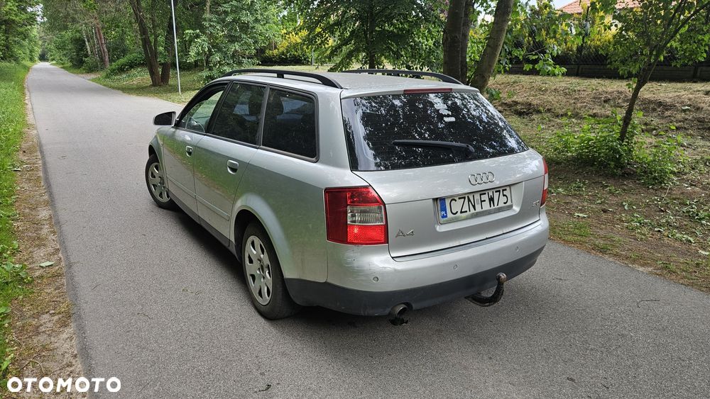 Audi A4 Avant - 4
