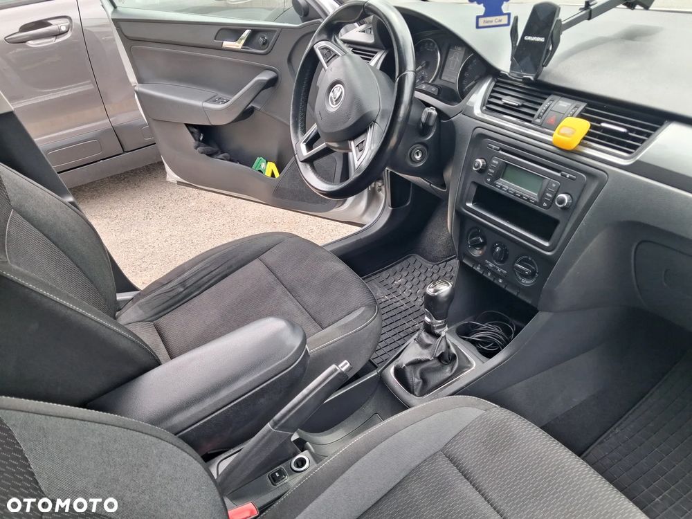 Skoda RAPID 1.6 TDI DPF Ambition Max - 8