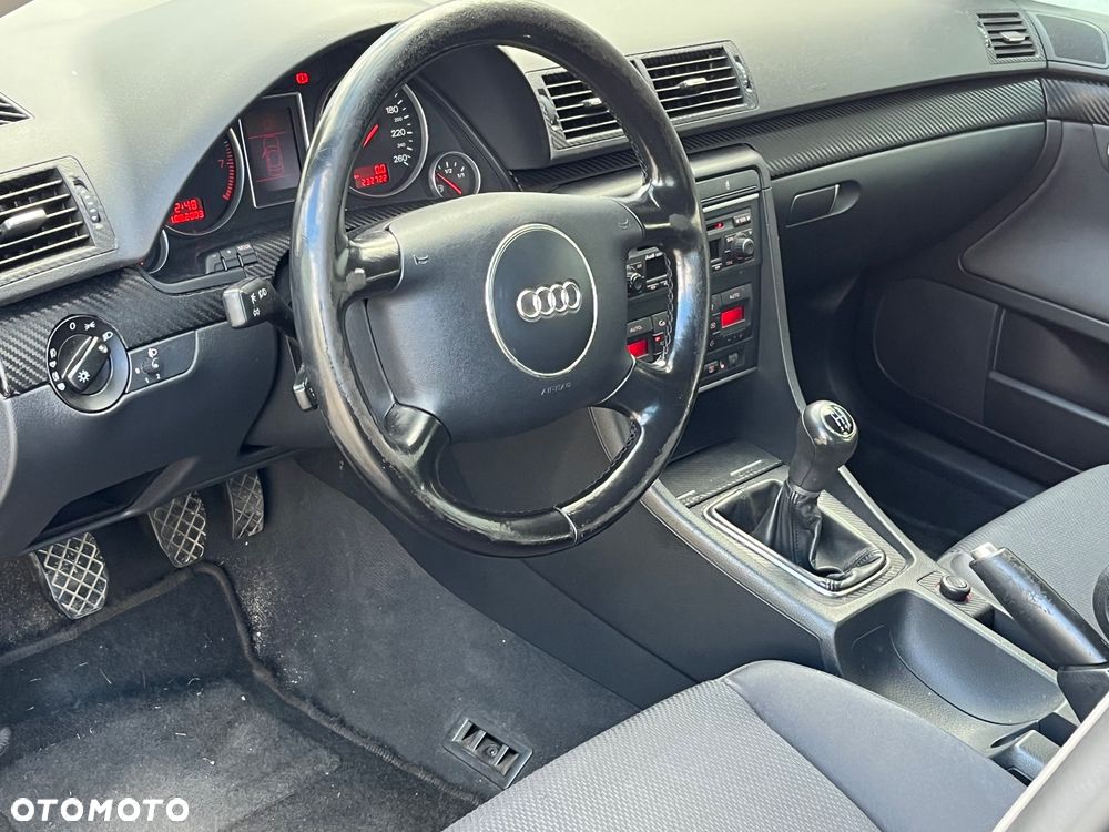 Audi A4 Avant - 11