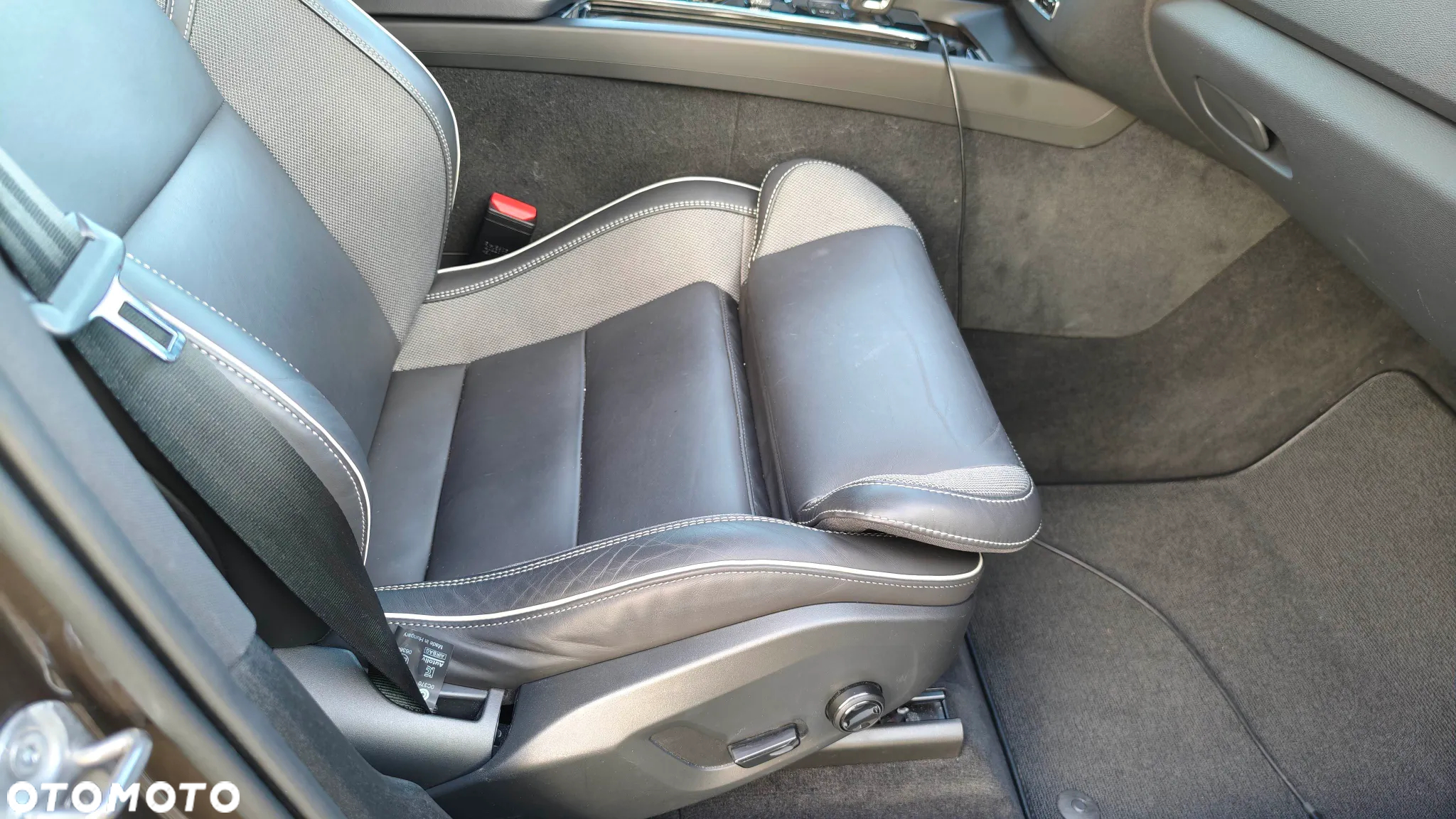 Volvo XC 60 B4 D AWD Geartronic RDesign - 10