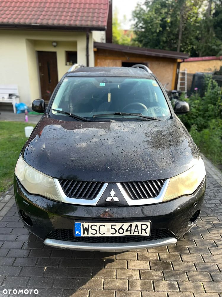 Mitsubishi Outlander - 11