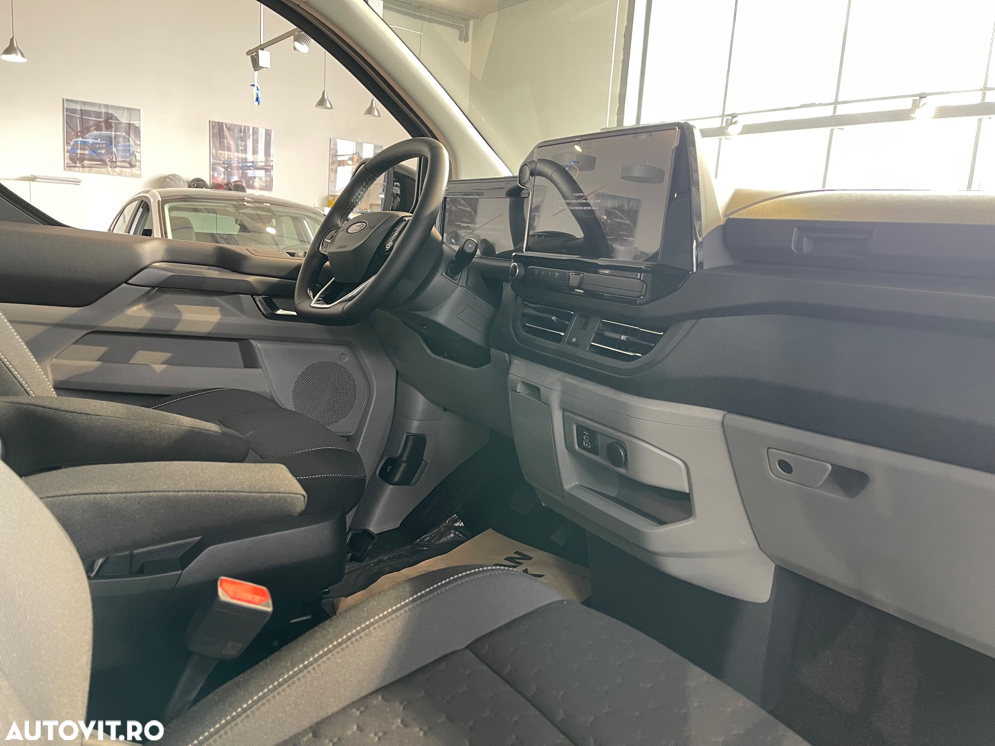 Ford Tourneo Custom Bus 340L 160kW L2H1 RWD BEV Titanium - 8