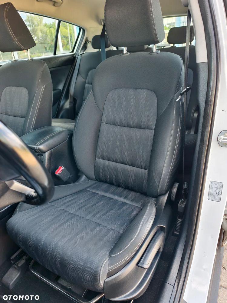 Kia Sportage 1.6 GDI 2WD DREAM-TEAM EDITION - 12
