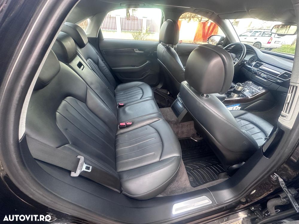 Audi A8 - 7