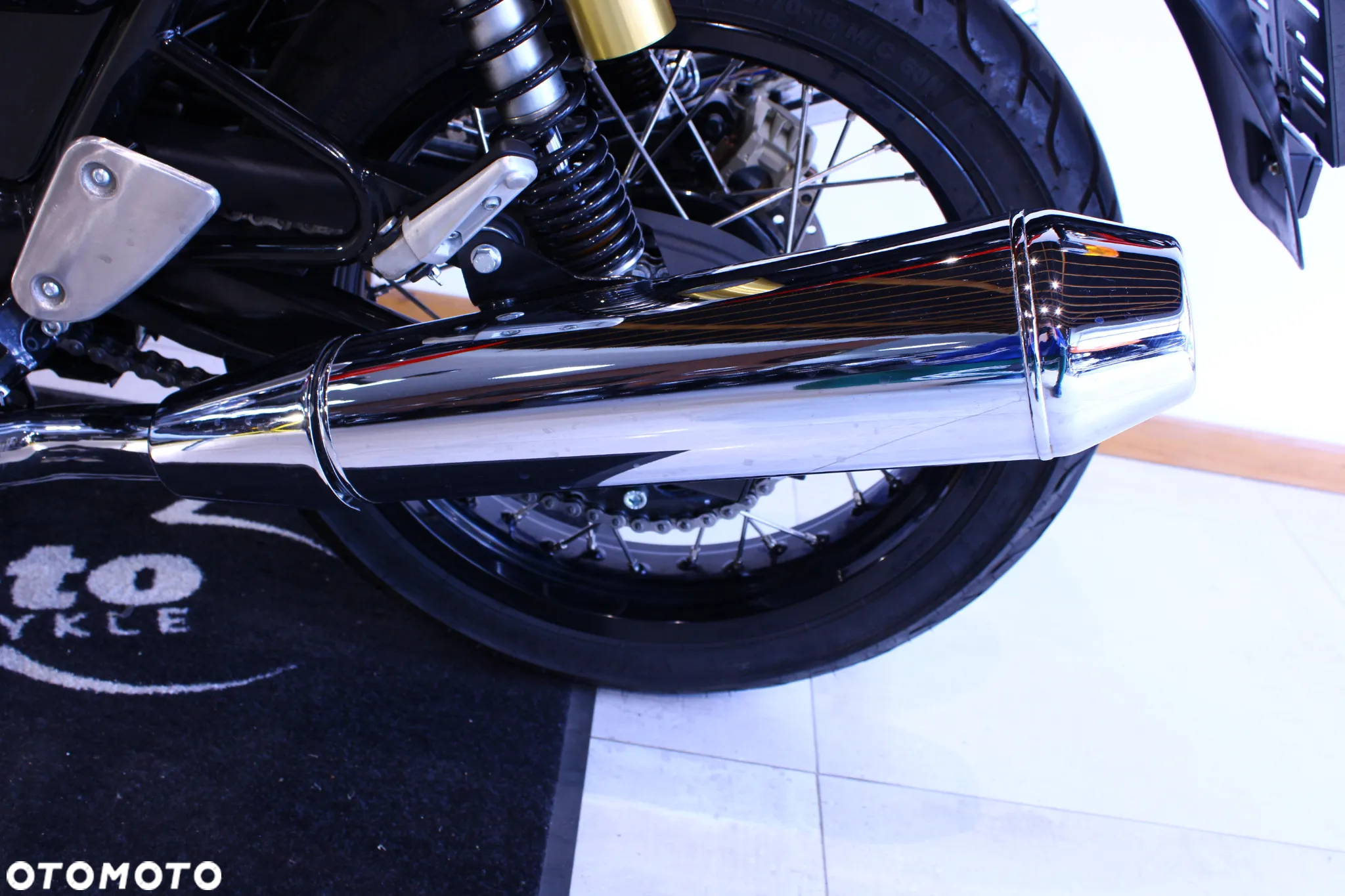 Royal Enfield Continental - 31