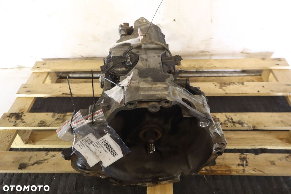 SKRZYNIA BIEGÓW 5 BIEGOWA AUDI A4 B7 2.0 HFF - 5