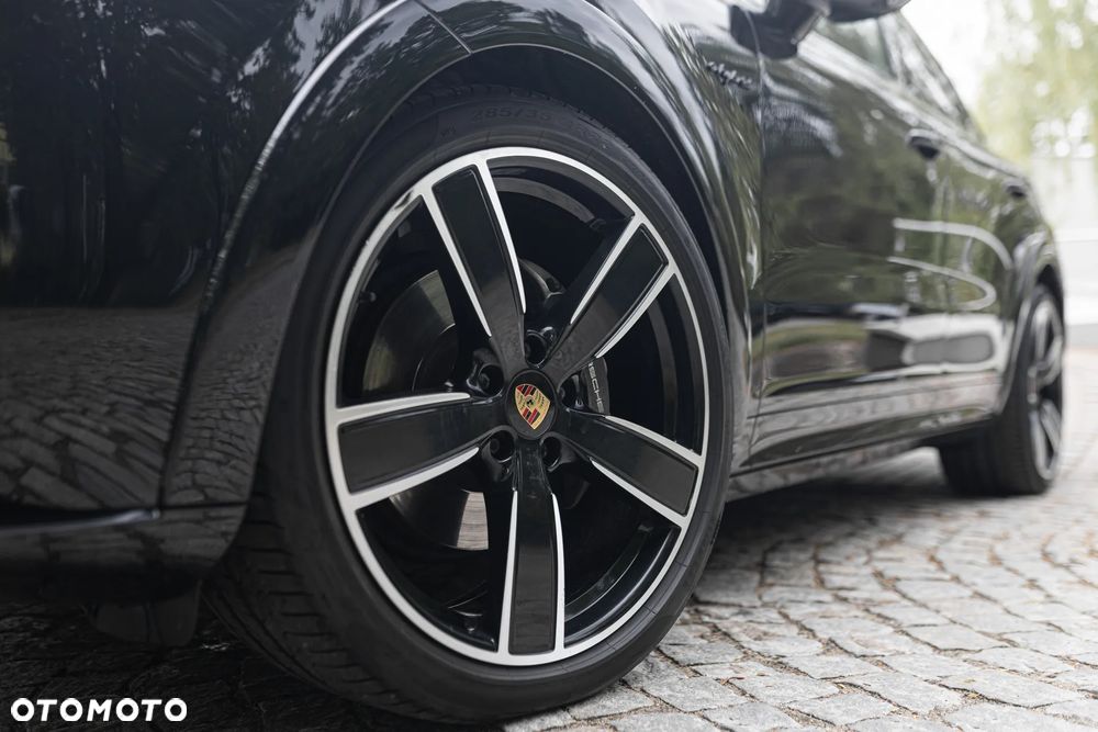 Porsche Cayenne E-Hybrid - 5
