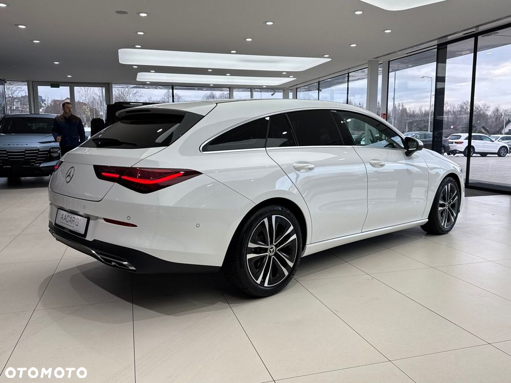 Mercedes-Benz CLA - 5