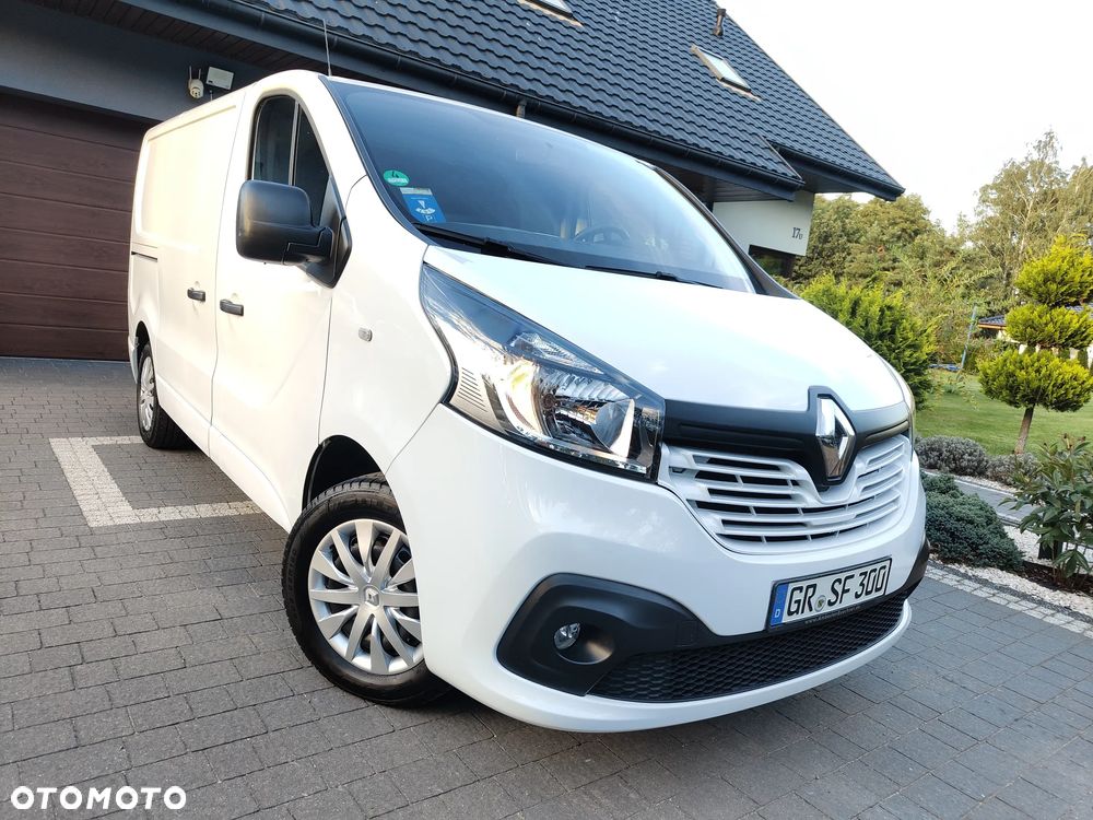 Renault Trafic - 1