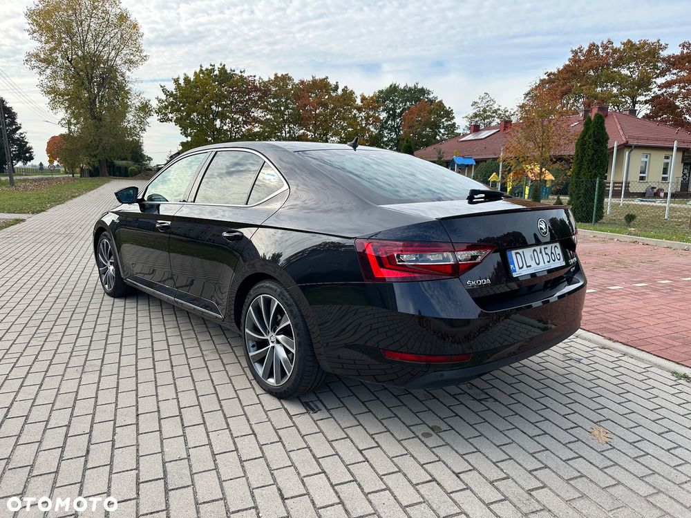 Skoda Superb 2.0 TDI L&K DSG - 7
