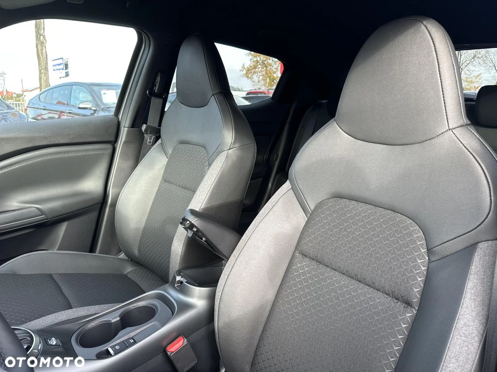 Nissan Juke 1.0 DIG-T N-Connecta DCT - 28