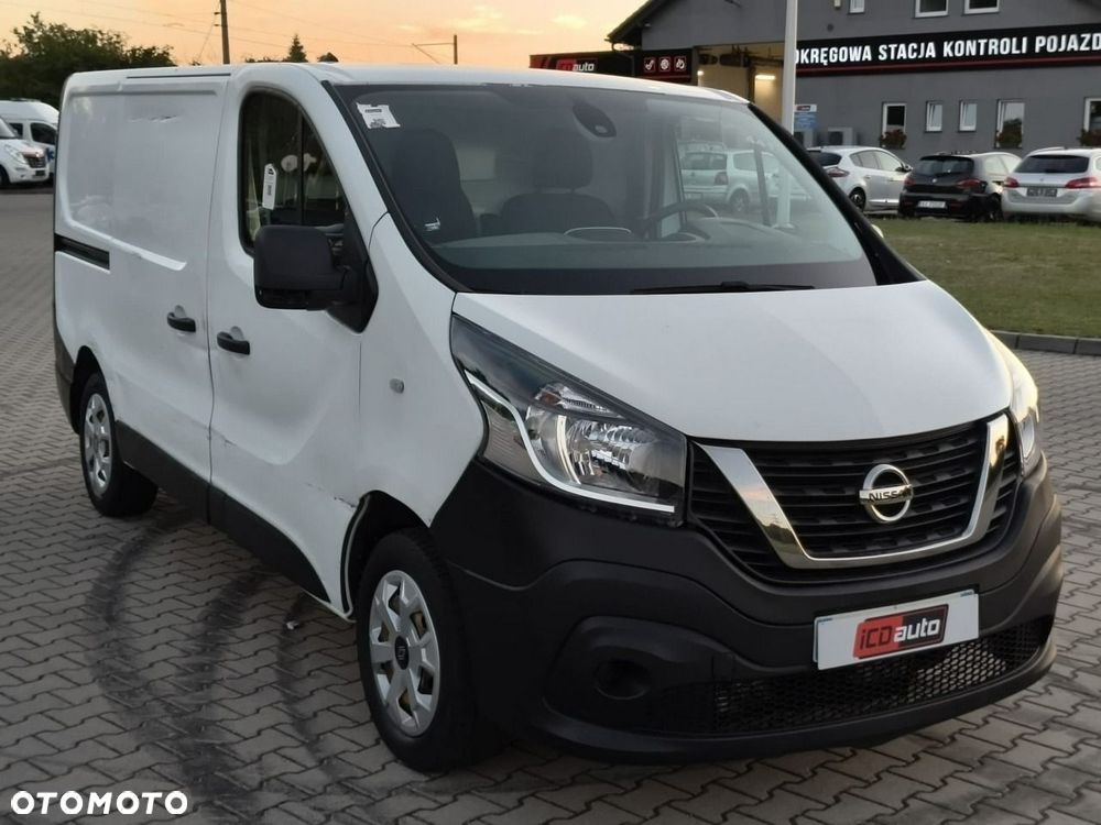 Nissan NV300