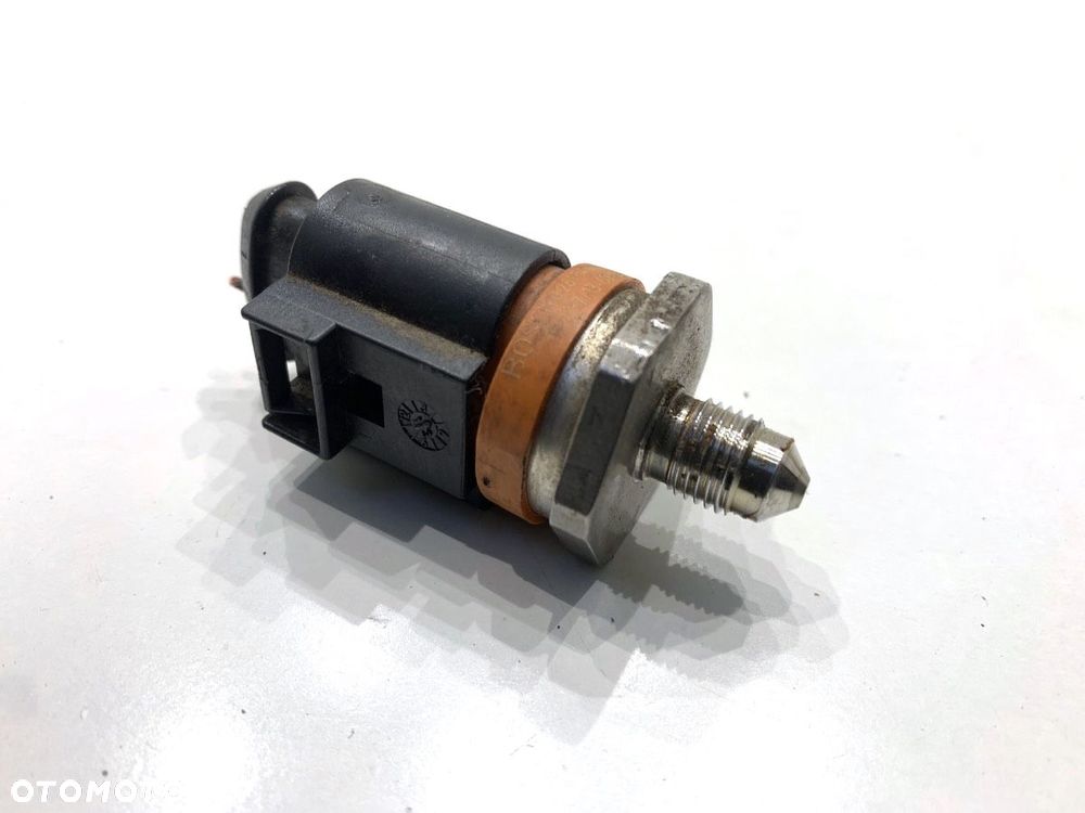 CZUJNIK CIŚNIENIA PALIWA  SKODA YETI (5L) 2009 - 2017 1.4 TSI 90 kW [122 KM] benzyna 2010 - 2015 - 1
