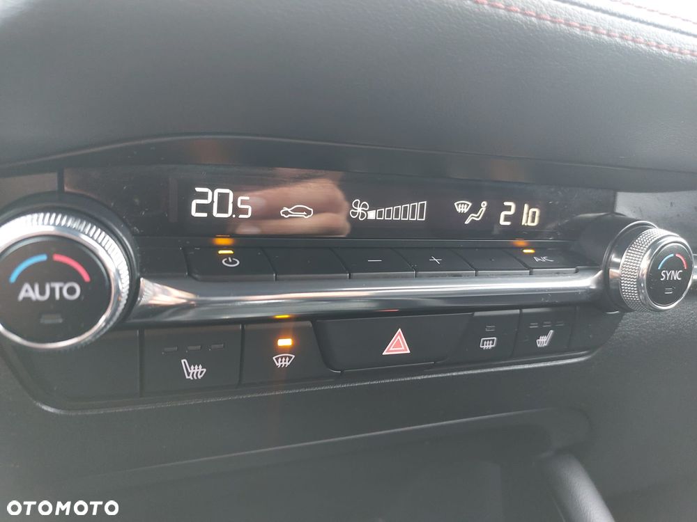 Mazda 3 e-SKYACTIV-G 150 M HYBRID HOMURA - 19