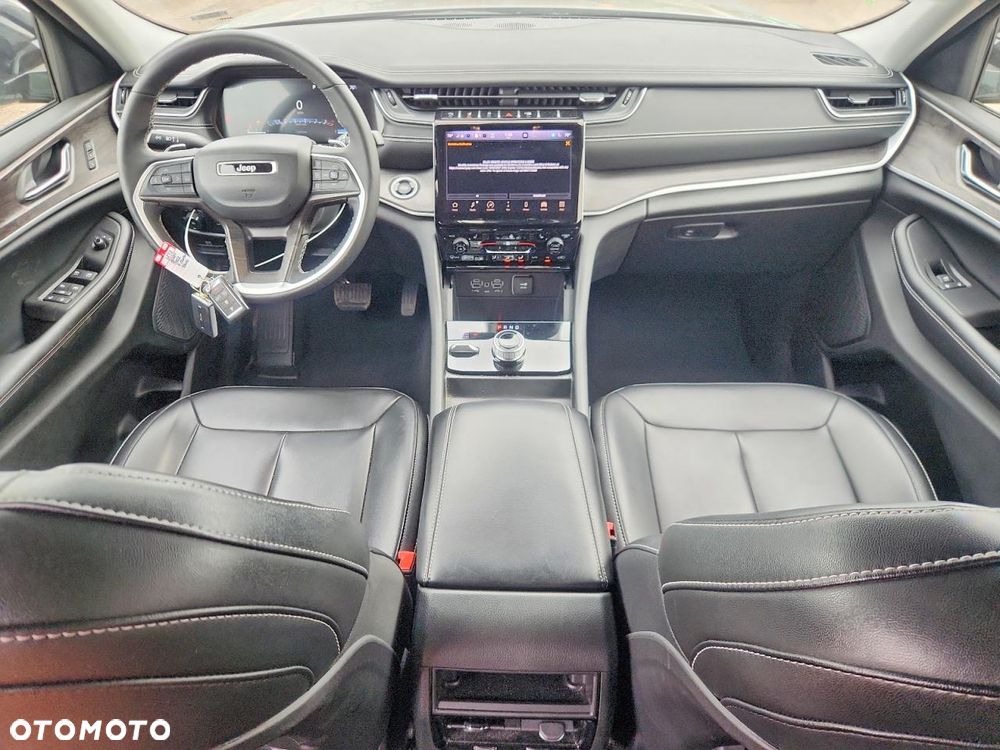 Jeep Grand Cherokee - 10