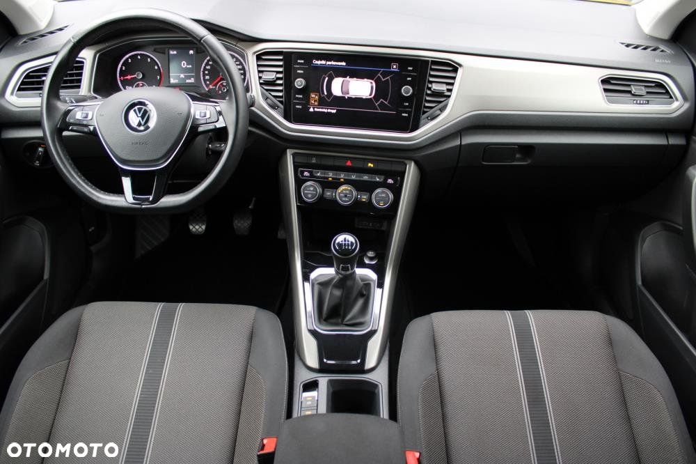Volkswagen T-Roc - 18