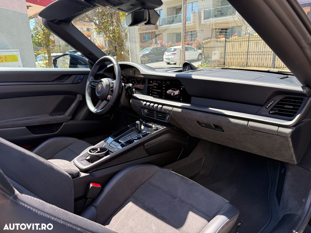 Porsche 992 - 17