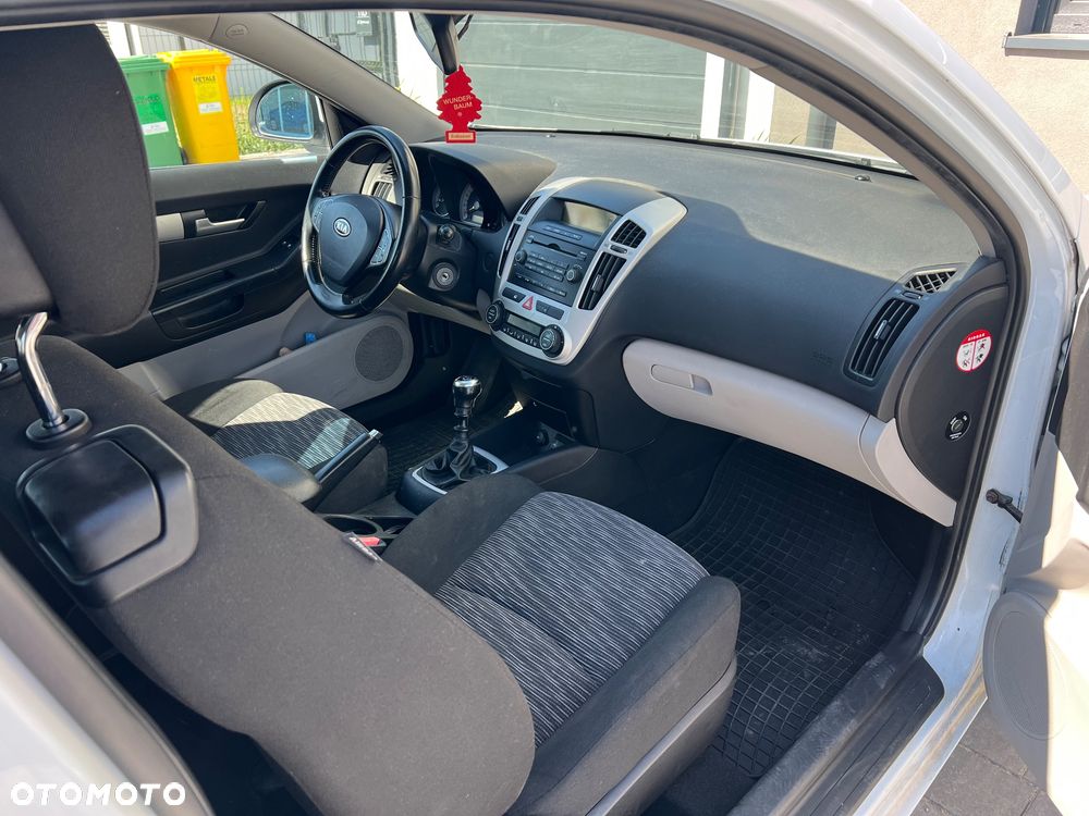 Kia Ceed 1.6 Comfort - 8