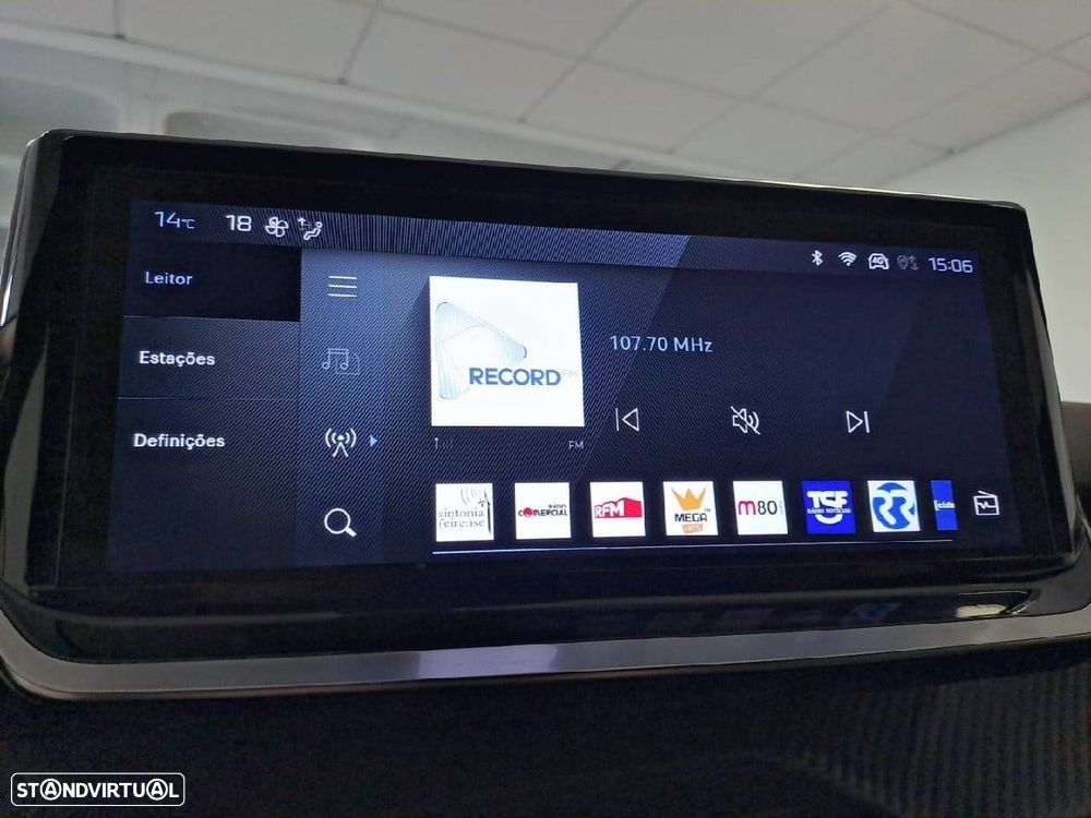 Peugeot 2008 1.2 Hybrid Allure e-DCS6 - 22