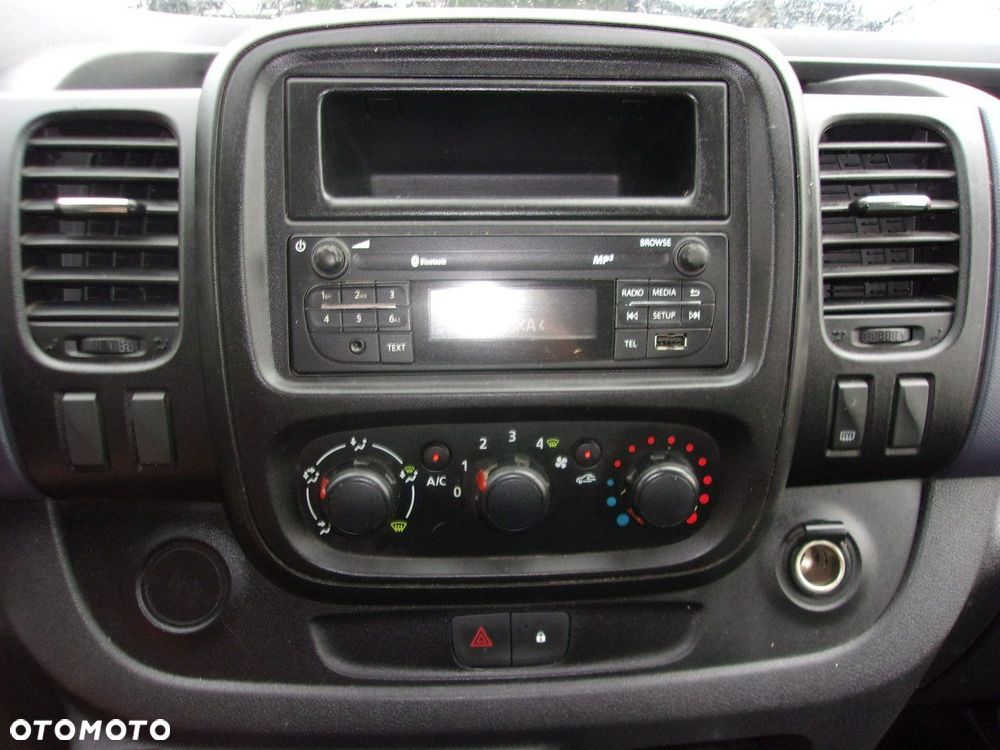 Opel Vivaro - 13