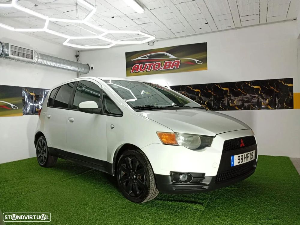 Mitsubishi Colt - 31