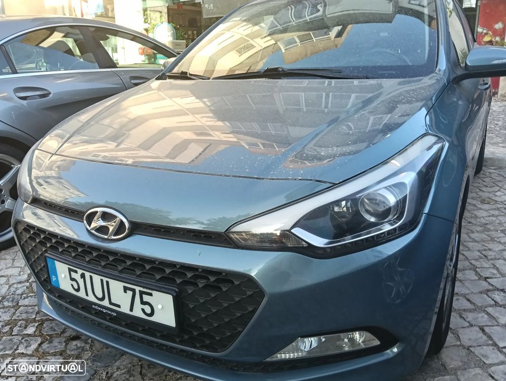 Hyundai i20 1.1 CRDi Comfort+Pack Look+JLL16 - 8