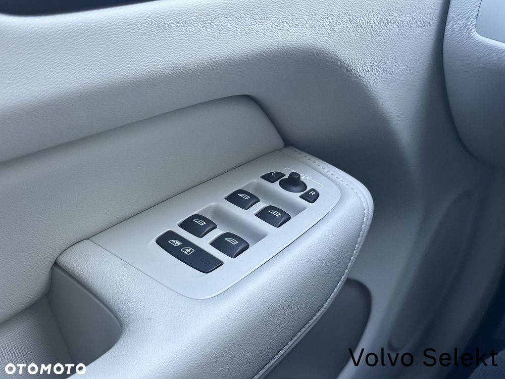 Volvo XC 60 - 36
