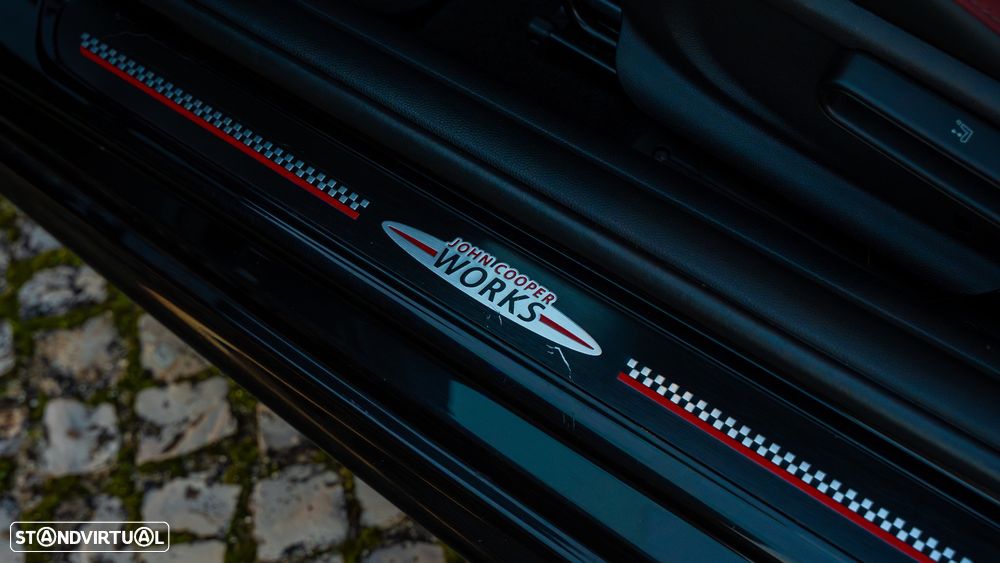 MINI 3 Portas One Aut. JCW - 14