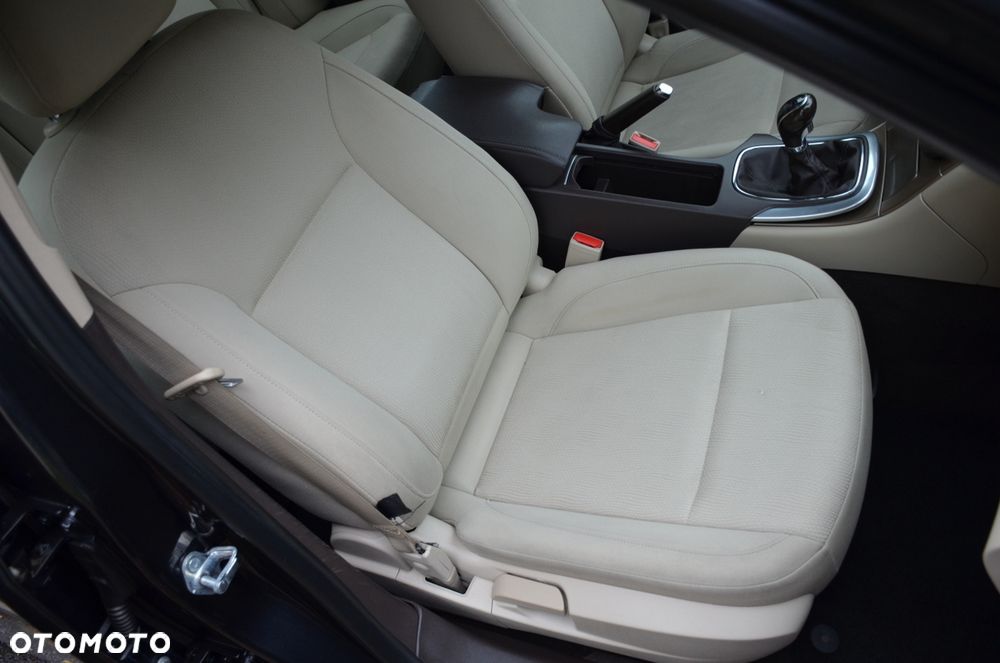 Opel Insignia - 23
