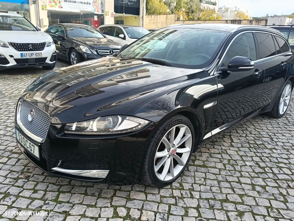Jaguar XF Sportbrake 2.2 D R-Sport - 24