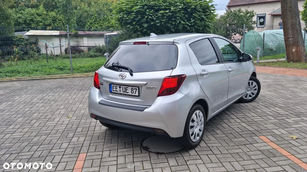 Toyota Yaris - 9