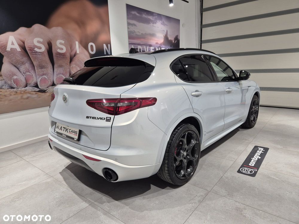 Alfa Romeo Stelvio 2.0 Turbo Veloce Q4 - 7