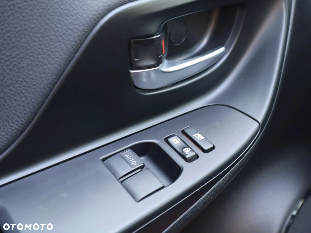 Toyota Yaris Hybrid 100 Premium EU6 - 23