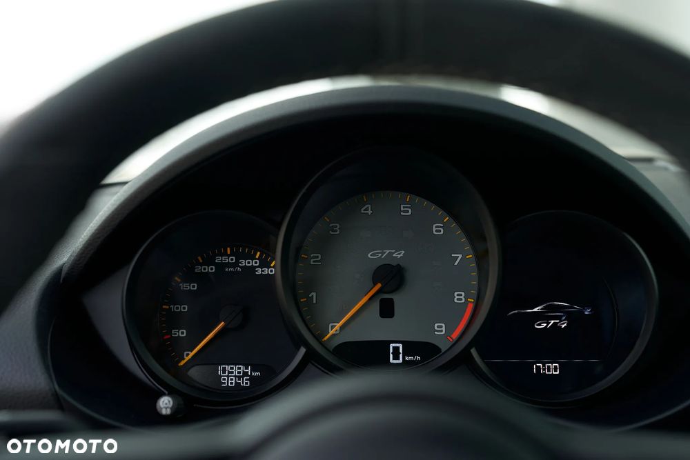 Porsche 718 Cayman GPF GT4 - 9