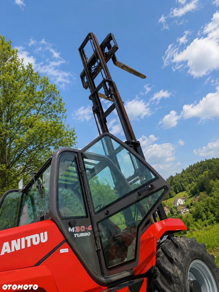 Manitou M30-4 T Wózek Widłowy 4X4 TERENOWY JAK NOWY! 2013r z Norwegii. Silnik PERKINS TURBO 100KM! DEKRA do 2026roku! 3 tony Udzwig! Posuw wideł Hydrauliczny! Jazda REWERS+4 biegi. Ani deka luzów czy wycieków! Zadbana Maszyna! - 5