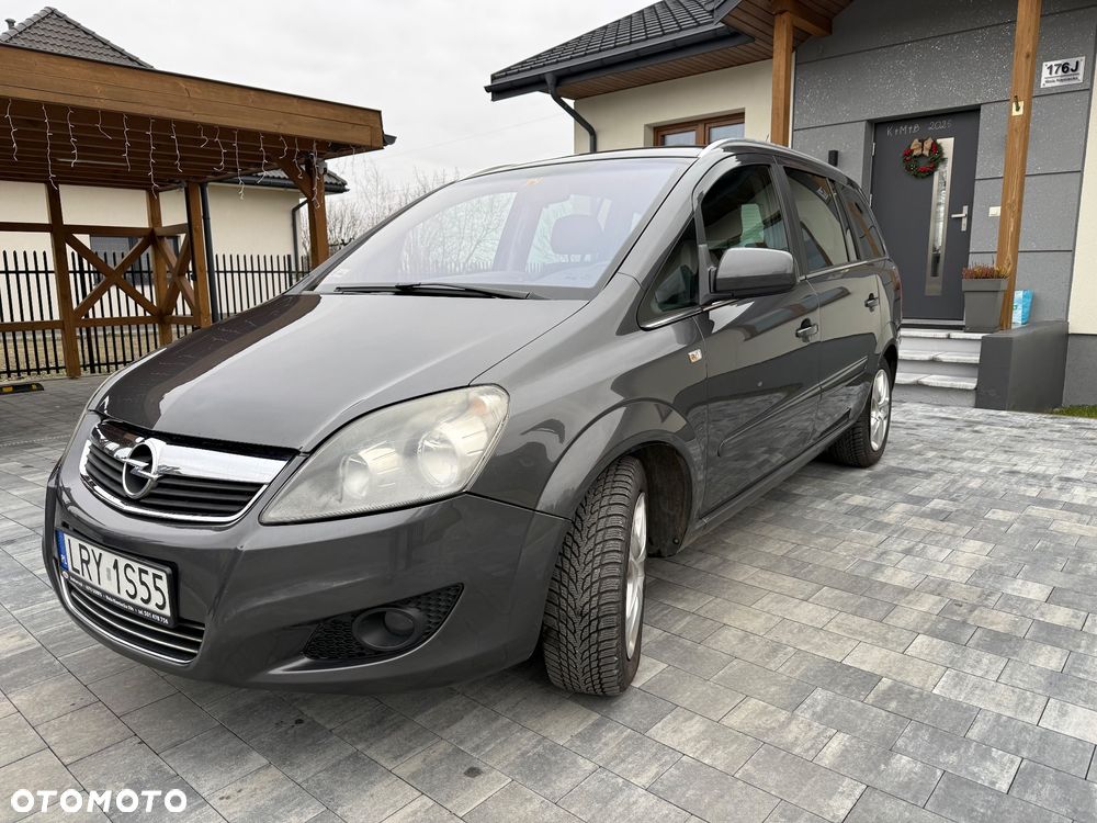 Opel Zafira 1.8 Family - 1