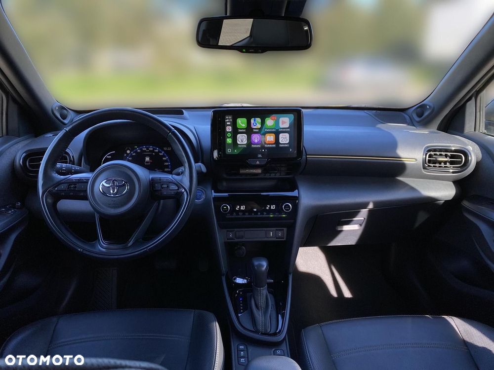 Toyota Yaris Cross Hybrid 1.5 Premiere Edition - 4