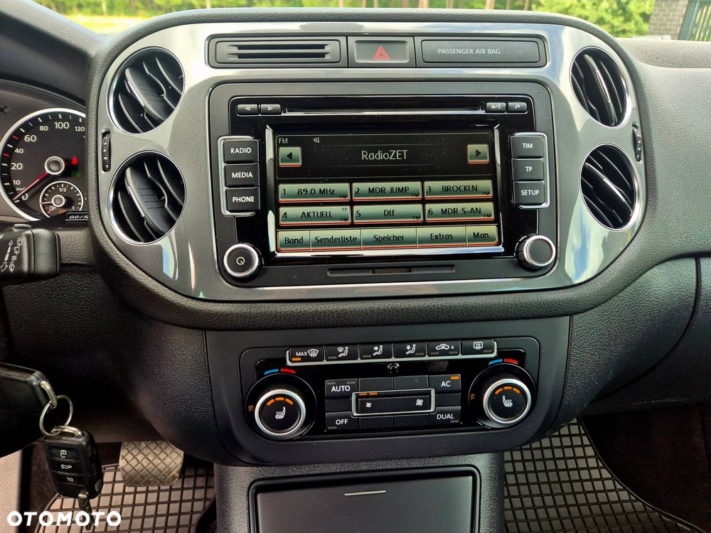 Volkswagen Tiguan 2.0 TDI DPF 4Motion BlueMotion Technology DSG Cup Sport & Style - 20