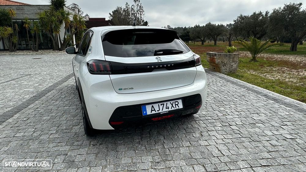 Peugeot e-208 50 kWh Allure - 6