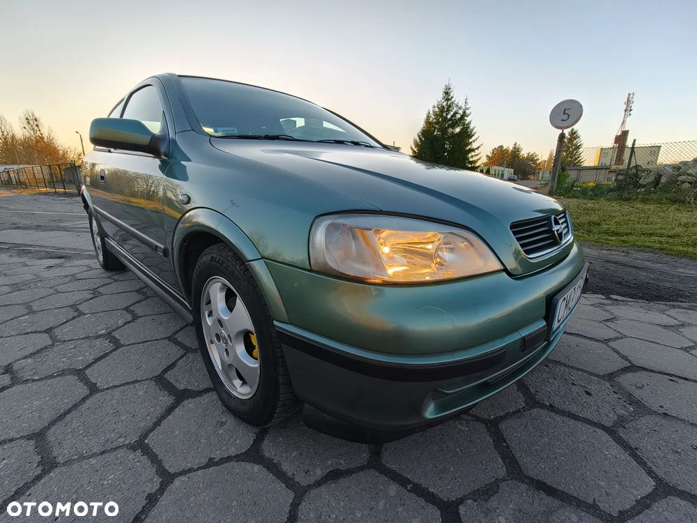Opel Astra 1.6 GL - 9