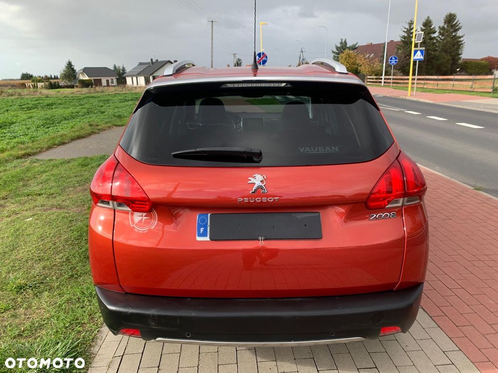 Peugeot 2008 - 10