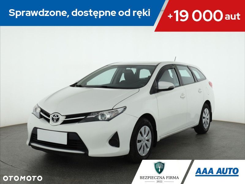 Toyota Auris - 2