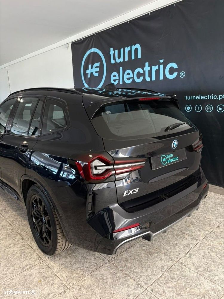 BMW iX3 M Sport Impressive - 6
