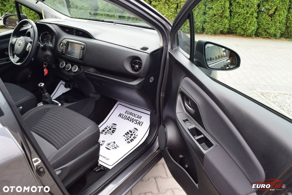 Toyota Yaris 1.5 Premium - 15