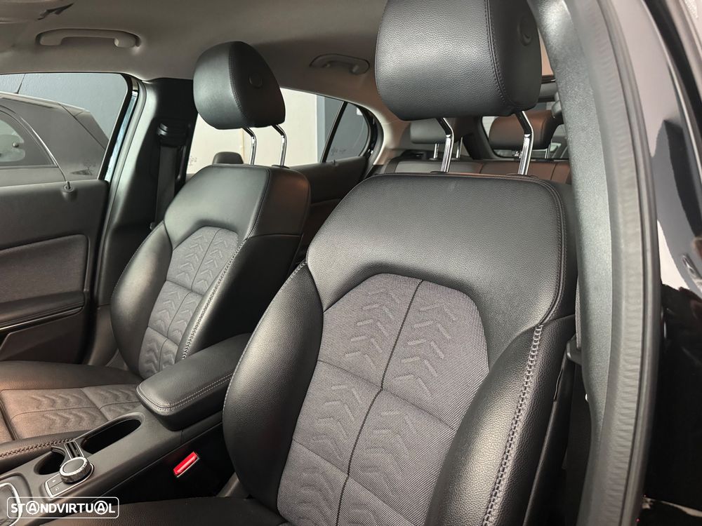 Mercedes-Benz GLA 200 Style - 30